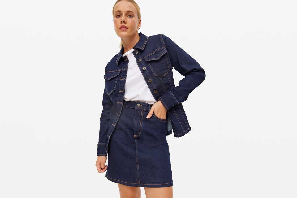 women's denim outfit.