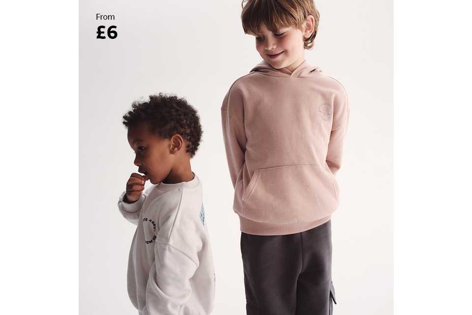 Hoodies & sweatshirts.