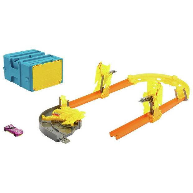 Hot Wheels Track Builder Loop Kicker - Mattel