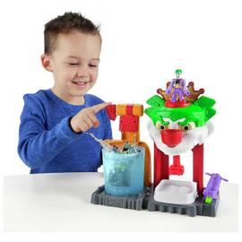 Imaginext DC Super Friends Joker Colour-change Funhouse Set