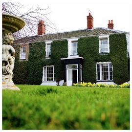 Activity Superstore Stay With Dinner At The Grove For Two