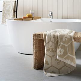 Argos Home Floral Bee Bath Sheet - Beige