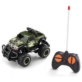 Revell Control 1:43 RC Car Dodge RAM Field Hunter
