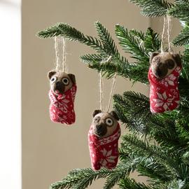 Habitat Pack of 3 Pugs Wrapped In Blanket Hanging Decoration
