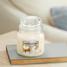 Yankee Home Inspiration Medium Jar Candle - Vanilla Frosting
