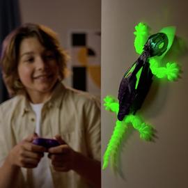 HEXBOTS Smart Glowing Wall Crawler Gecko