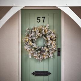 Premier 60cm Prelit Snowy Dorchester Wreath With 50 LEDs