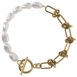 Liars & Lovers Gold Tone Knot and Peal Bracelet