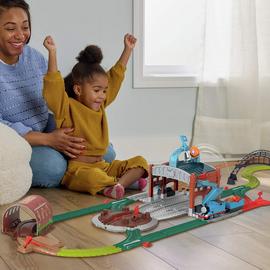 Load & Launch Barrel Delivery Motorised Toy Train Set