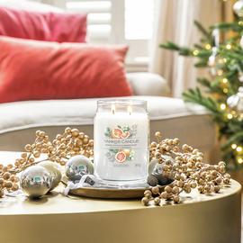 Yankee Signature Large Jar Candle-White Spruce & Grapefruit