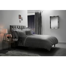 Julian Charles Lia Bedding Set