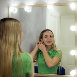 Fizz Creations Hollywood Vanity LED String Lights - White