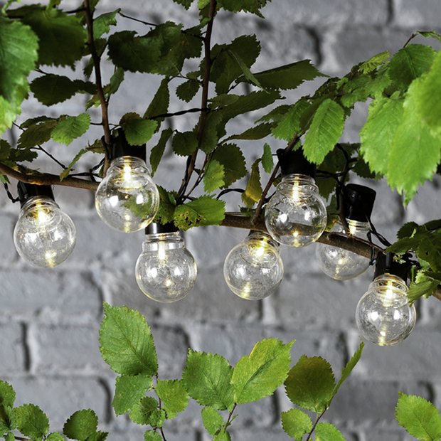 Solar powered outdoor christmas lights outlet argos