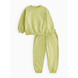 Sweatshirt & Joggers Set