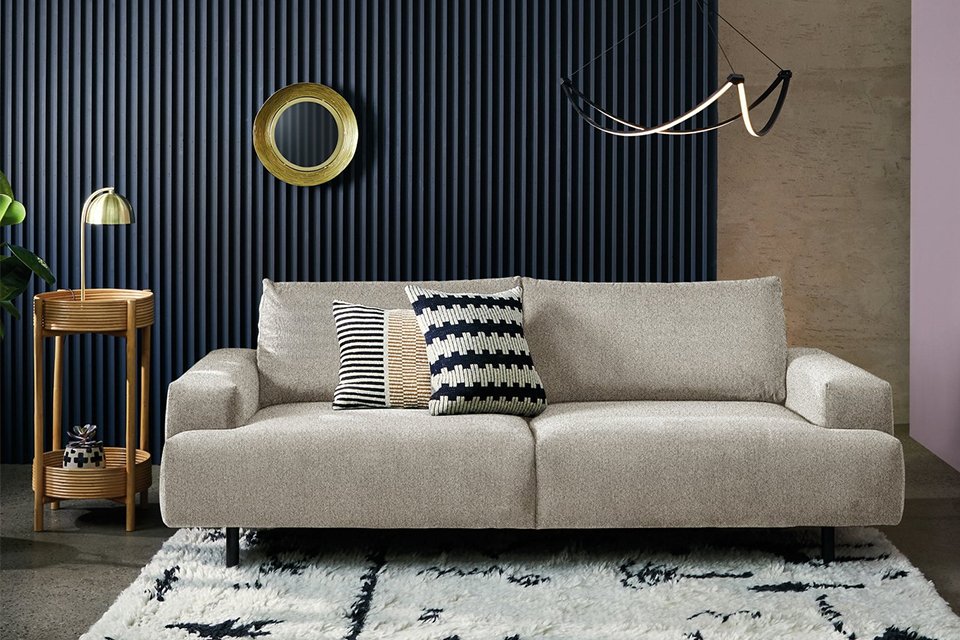 Looking for a new sofa? Sink into a new sofa with our savvy buying guides. From made-to-order sofas to measuring your space correctly, we've got you covered.
