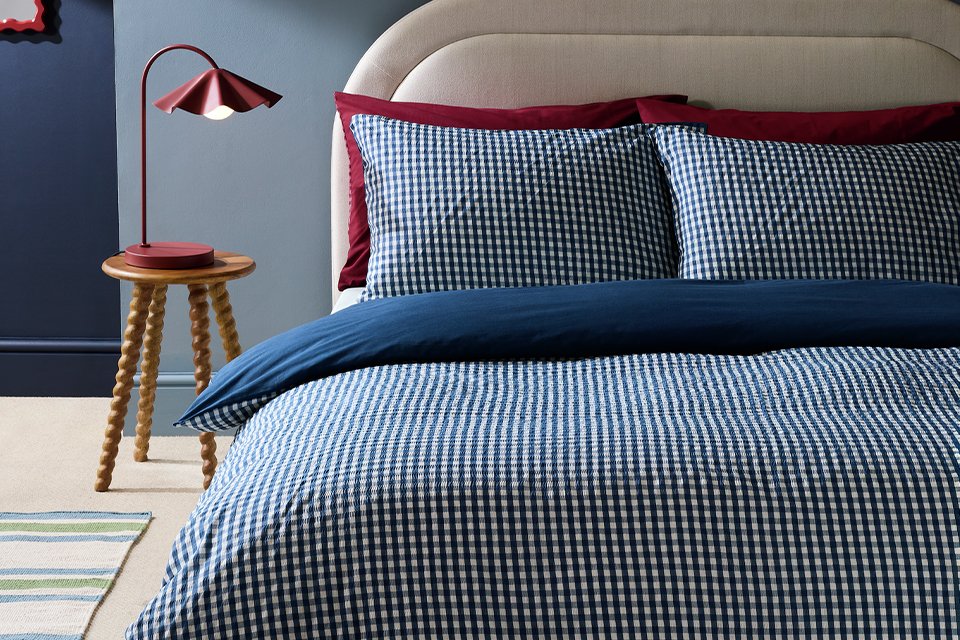 Habitat Gingham Seersucker Navy Bedding Set - Single.