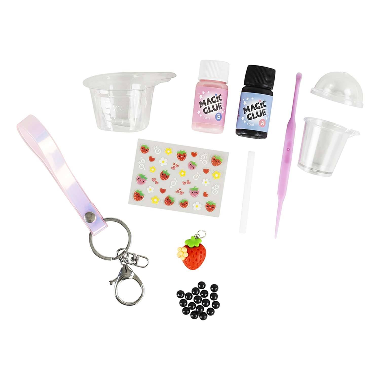 Tiger Tribe Bag Charm Kit Strawberry Bubble Tea - 6 Years + - Image 2