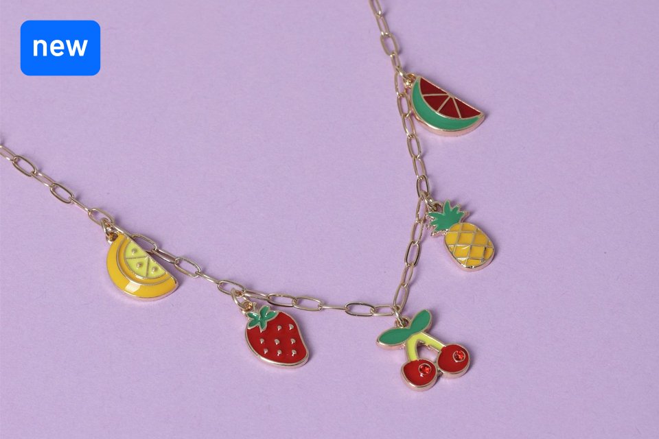 Flitzy. Playful kids jewellery pieces that make every day sparkle.