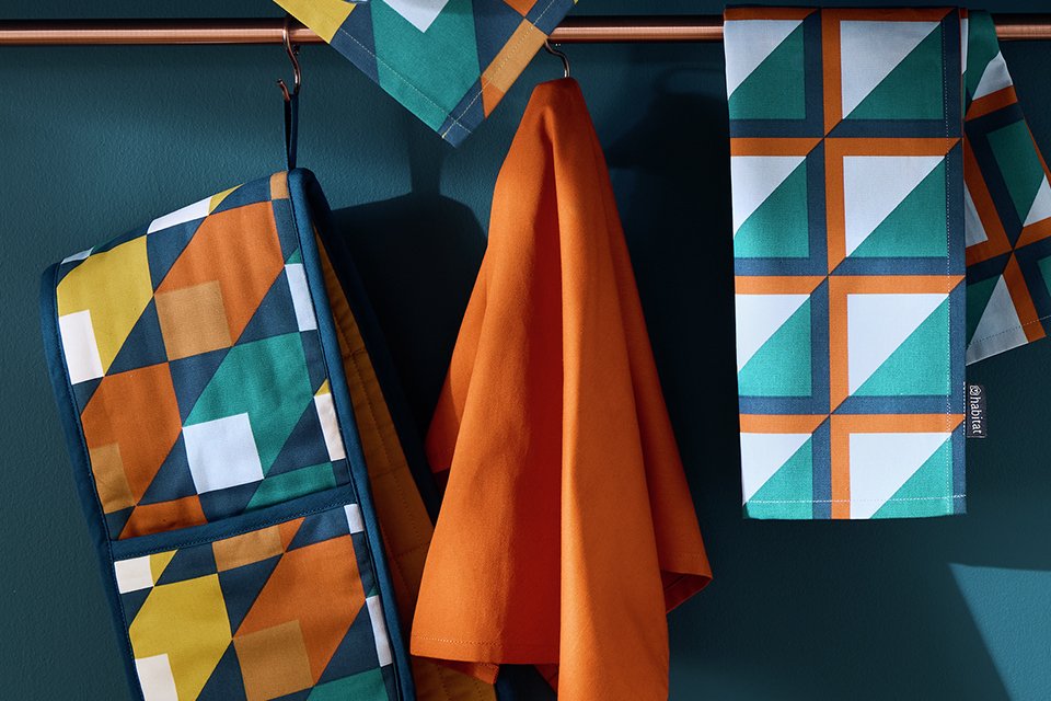 Kitchen spring refresh. Easy updates to give your kitchen a fresh, seasonal lift.