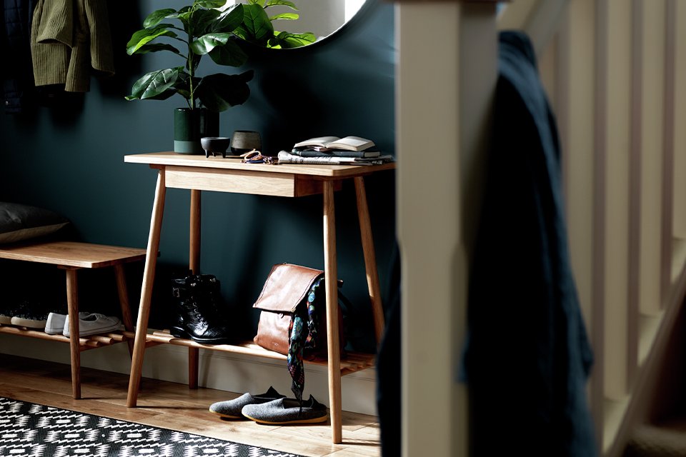 Habitat Swen 1 Drawer Console Table in oak finish.