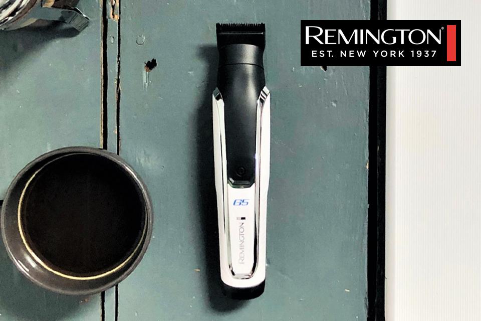 Image of a shaving kit