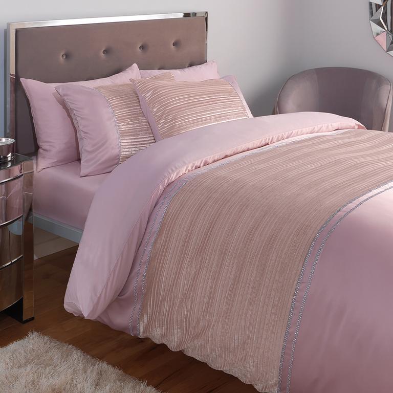 Image of pink bedding.