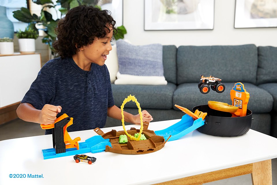 hot wheels double loop dash argos