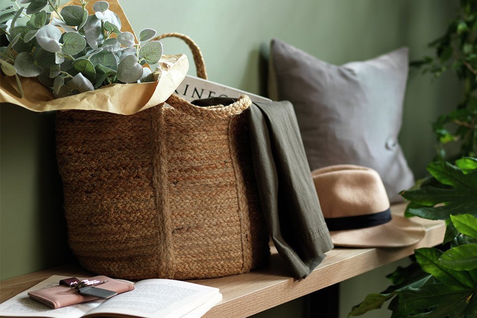 Storage basket on side.