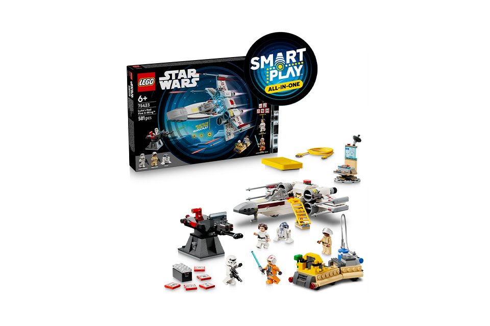 LEGO® Star Wars SMART Play: Throne Room Duel & A-Wing set with interactive play elements.