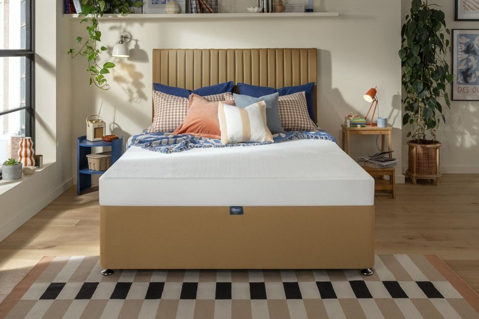 Shop our latest Silentnight offers.