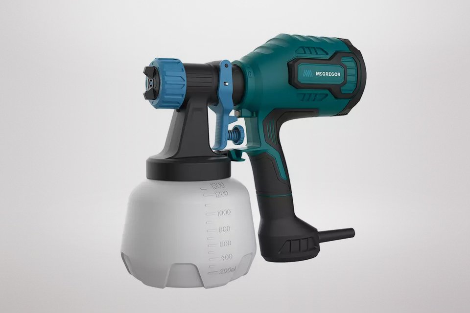 McGregor 600W paint spray gun.