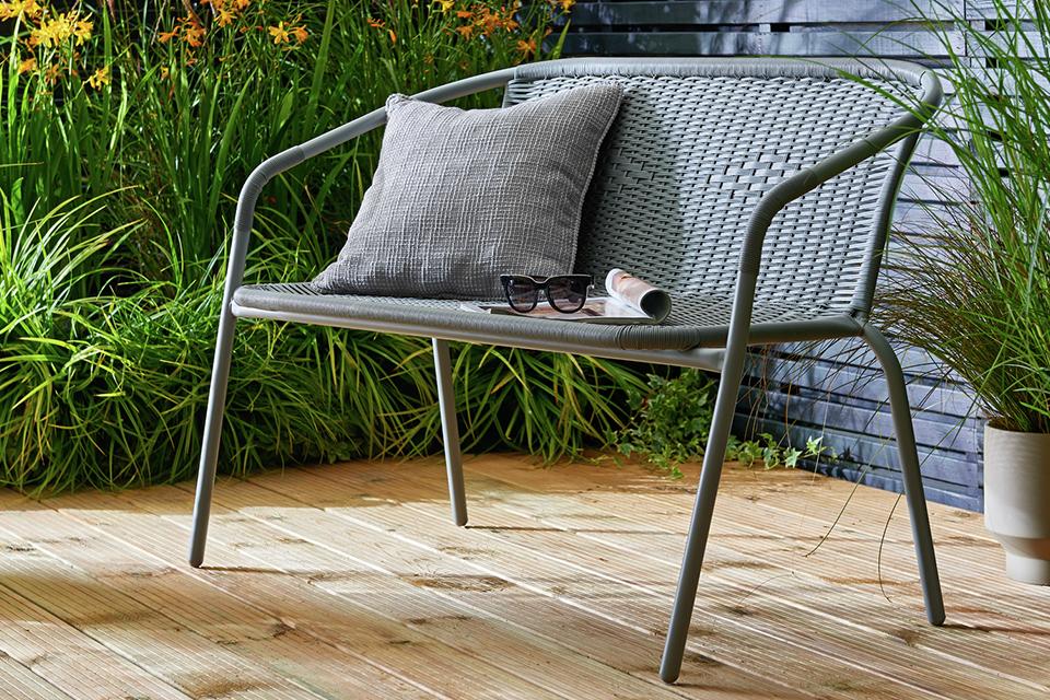 Our guide to choosing the best garden furniture Argos