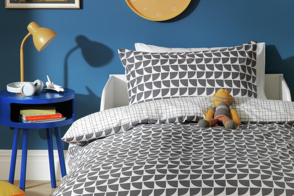 A Habitat kids monochrome bedding with geometric design.