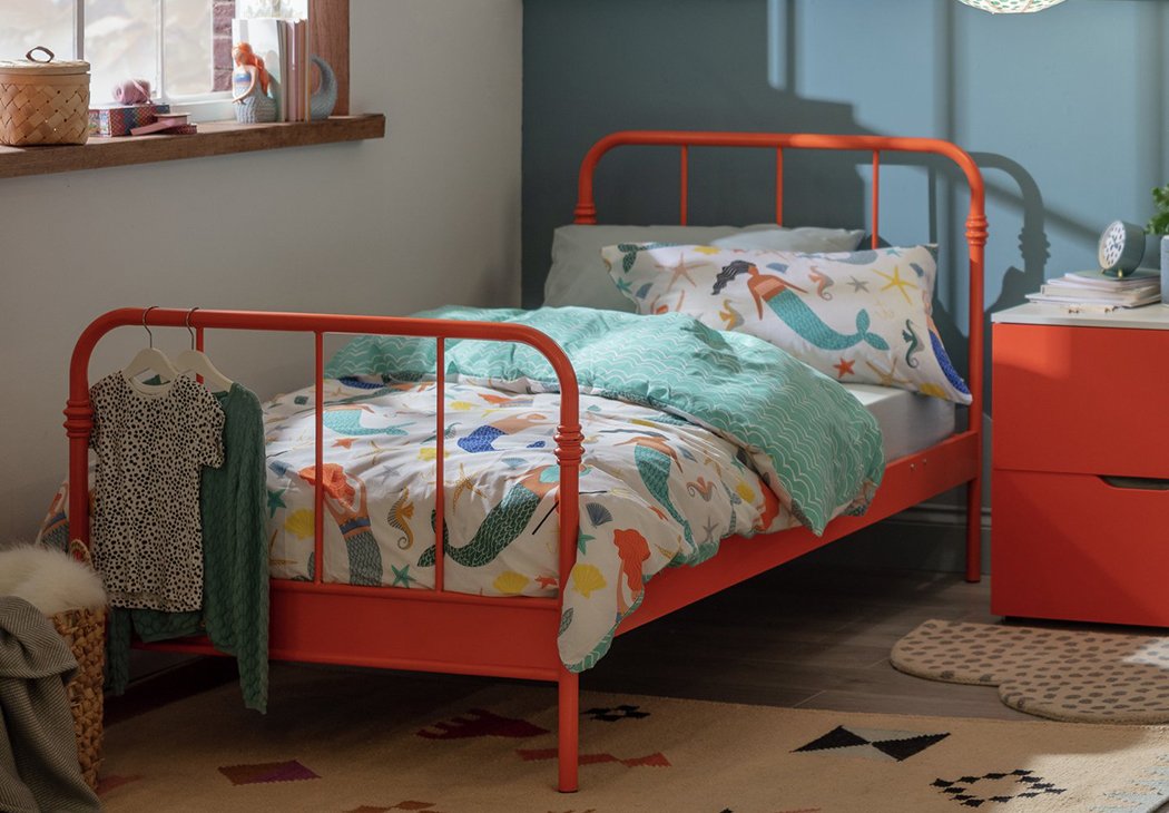 Habitat Jett metal bed orange.