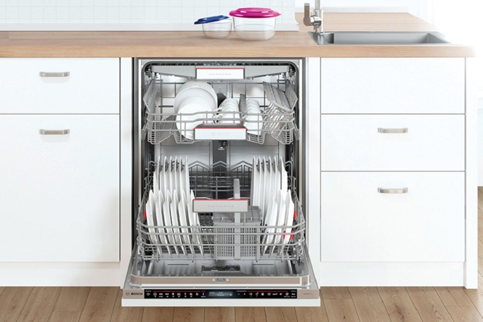 Bosch Full Size Dishwasher - White.