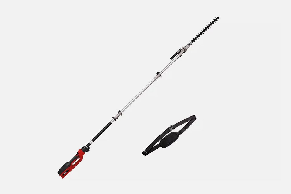 A 900W Einhell corded pole hedge trimmer.