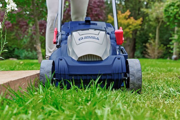 Choosing the best lawnmower Argos