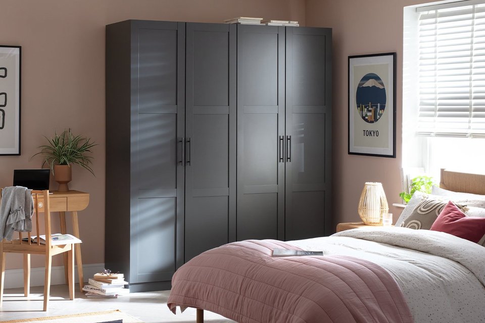 4 door plus wardrobes.