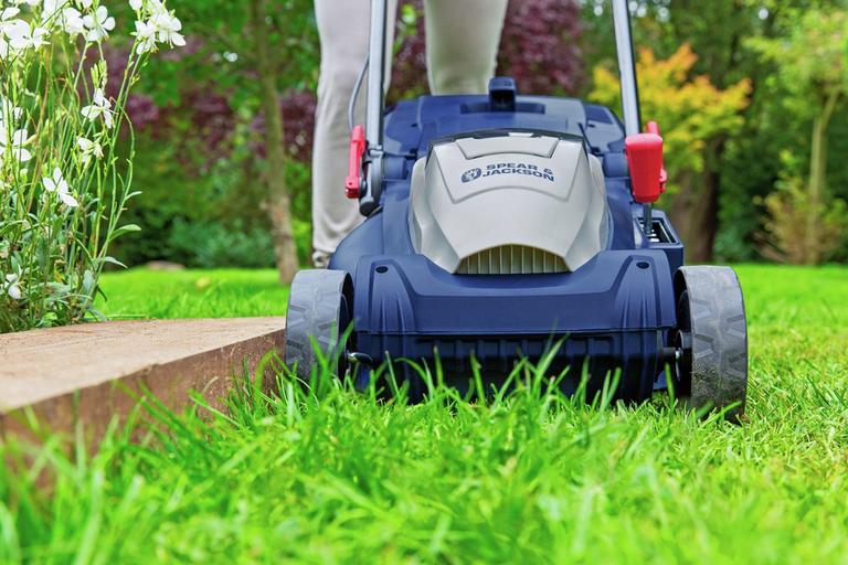 Choosing the best hedge trimmer Argos