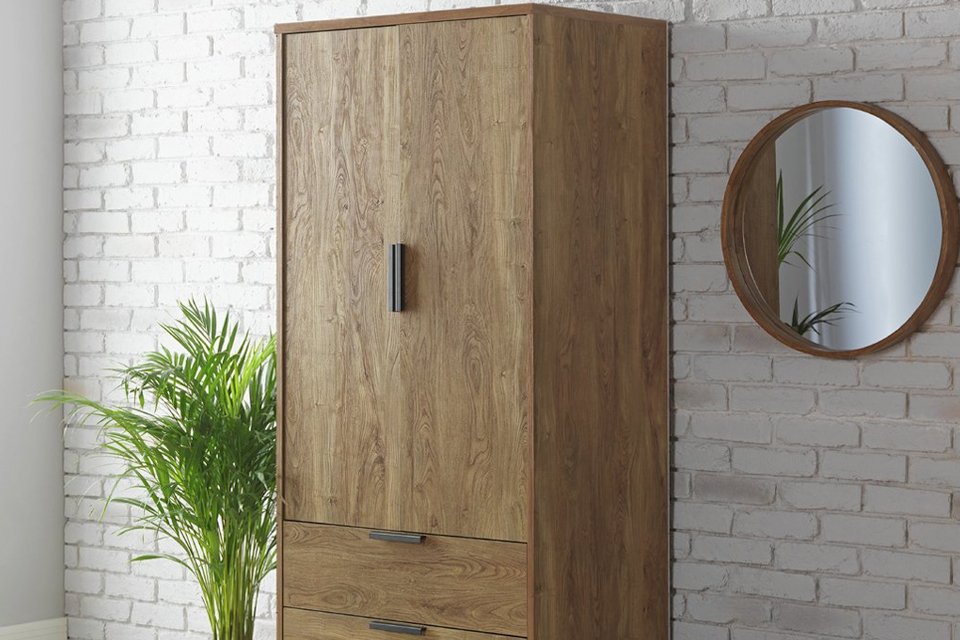 Skandi look oak veneer double wardrobe.