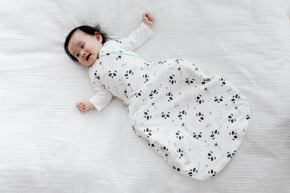 A safer alternative to loose sheets and blankets, the Grobag keeps your baby at a comfortable temperature all night long.