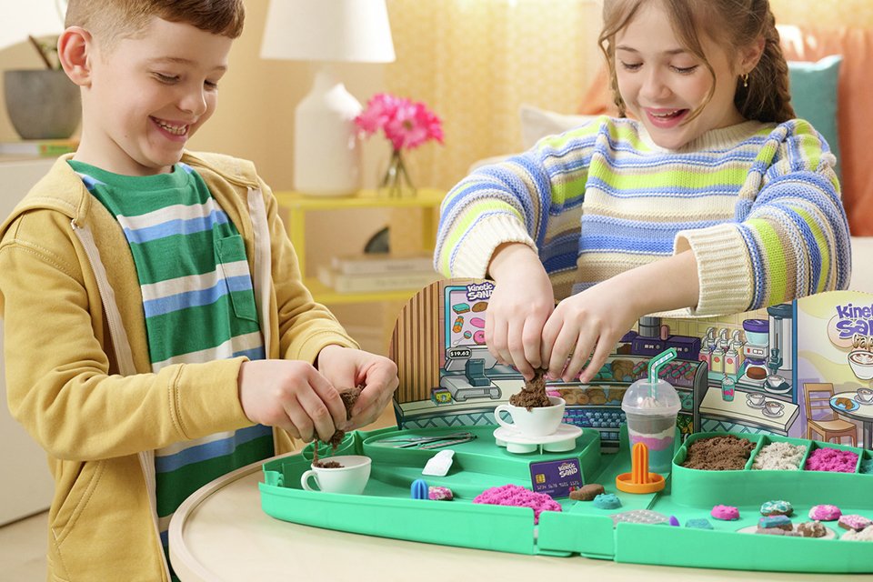 Slime, dough and sand! Sculpt your imagination.