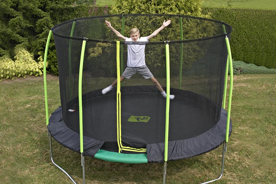 Stige Isaac Forventning Best trampolines for gardens of all sizes | Argos
