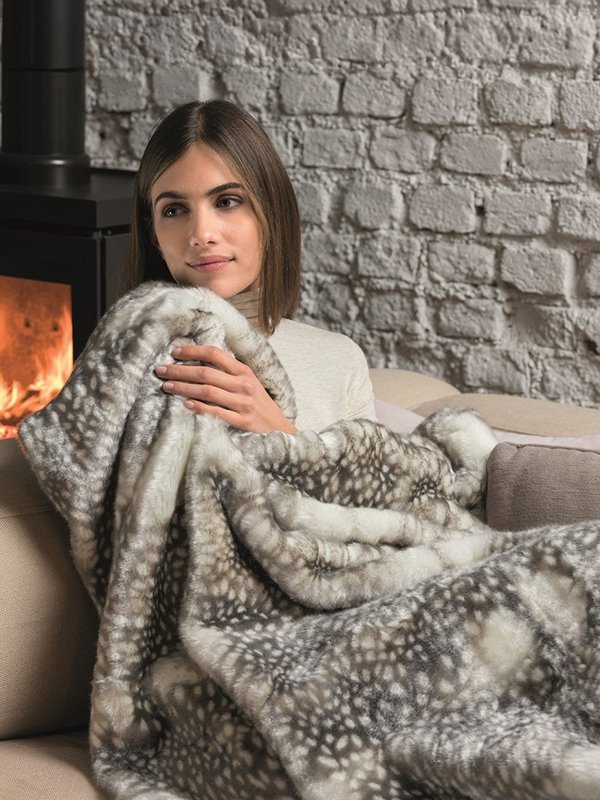 Guide to buying the best electric blanket and heated throw.
