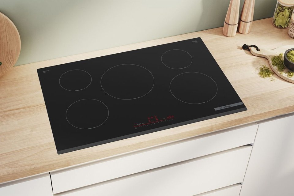 Shop 50% off installation on selected Bosch ovens and hobs.
