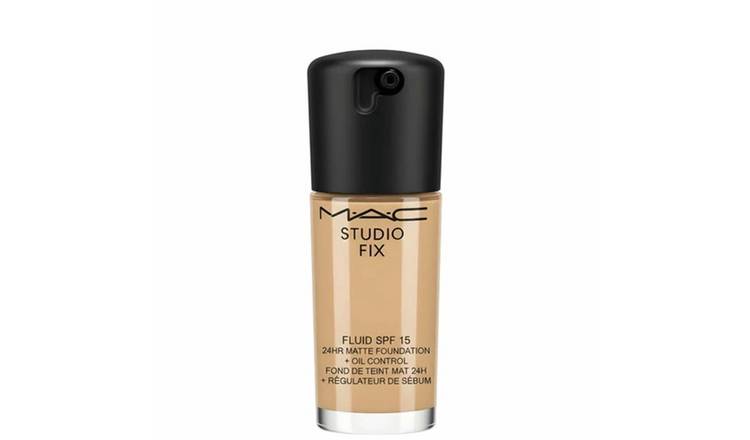 M.A.C Studio Fix Fluid SPF 15 Foundation - NC20 - 30ml