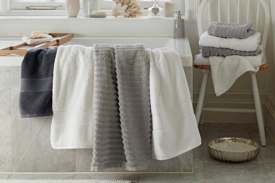 Towel guide How to choose the best towel for your bathroom Argos