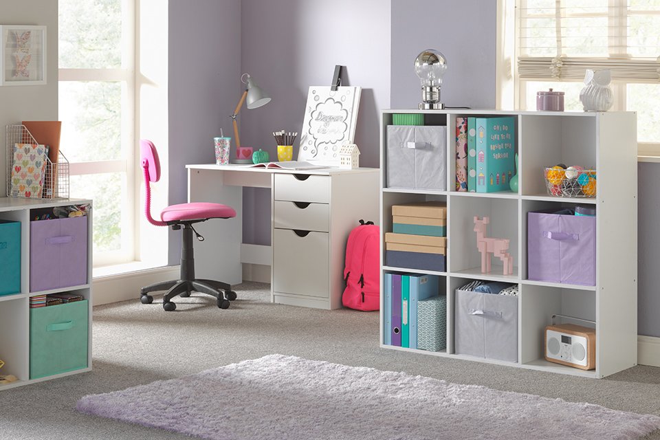 study desk for teenage girl