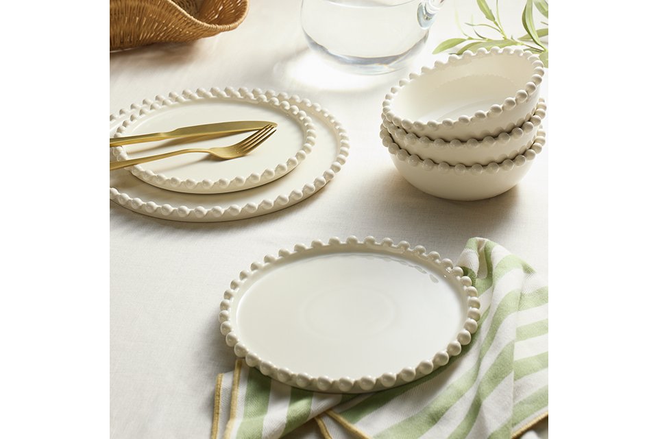 Host with ease. Seasonal favourites designed for effortless summer entertaining. Shop now.