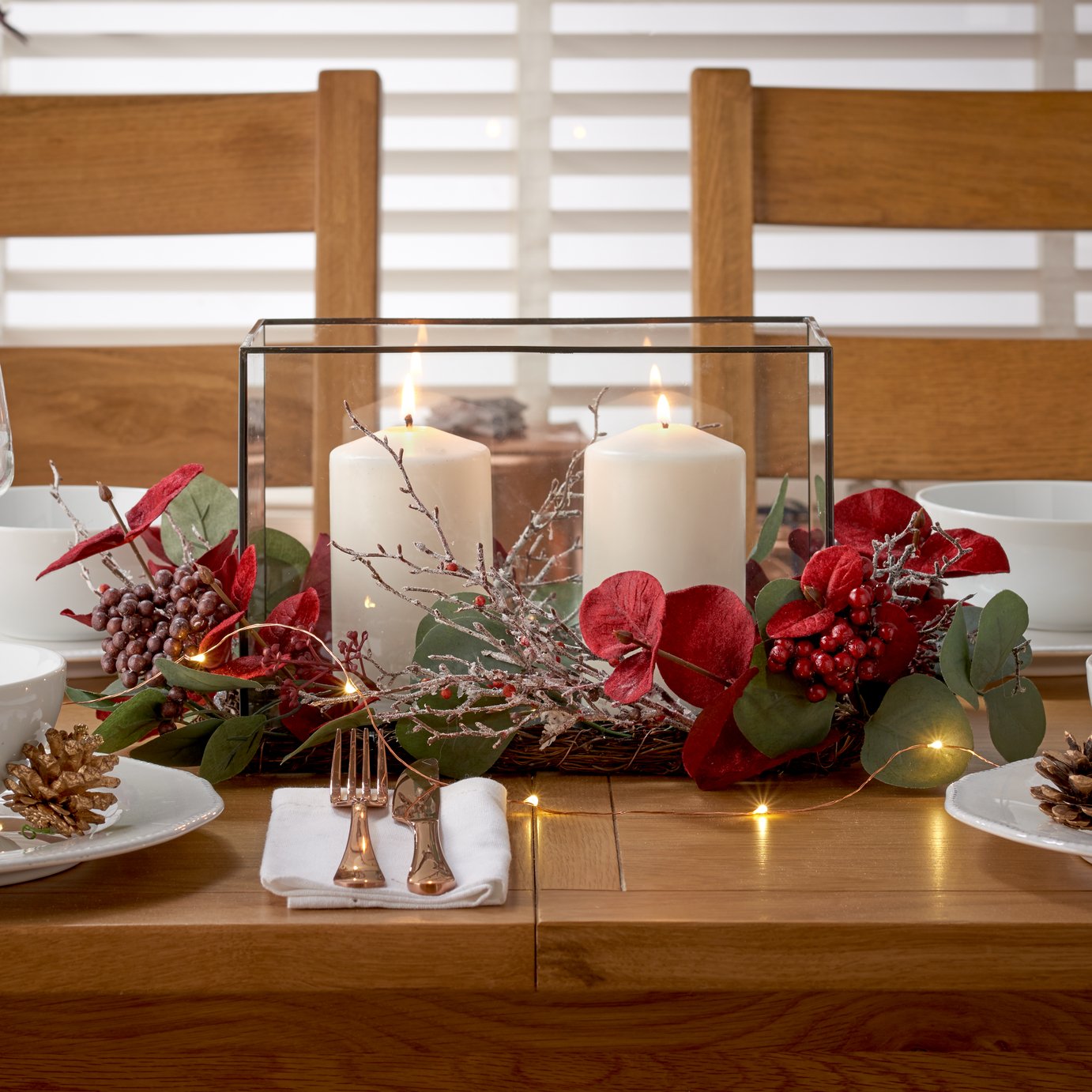 Argos Home Berry Christmas Centrepiece